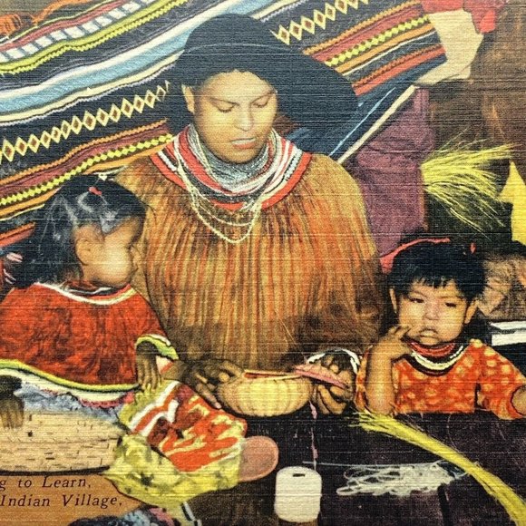 c1940 Seminole Indian Woman Children Tropical Hobbyland Miami Linen Postcard NOS - Picture 1 of 4